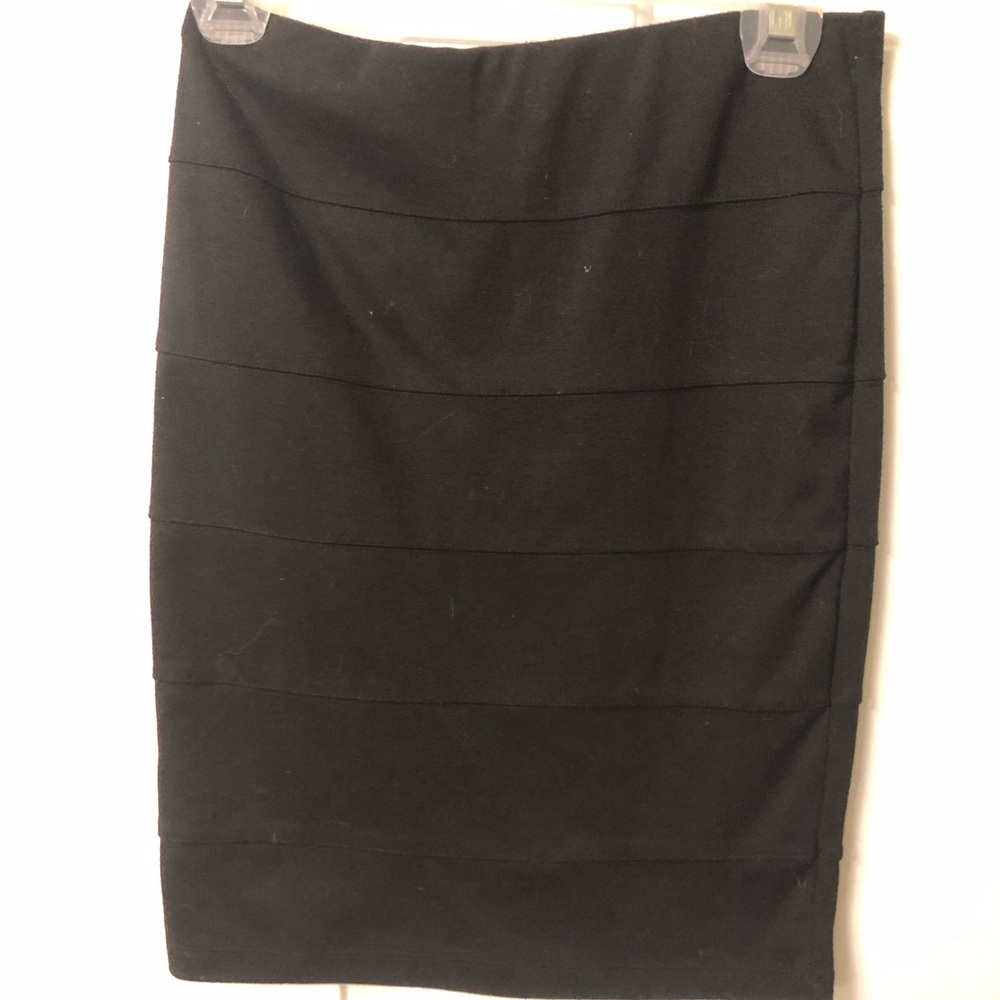 Forever 21 black pencil skirt